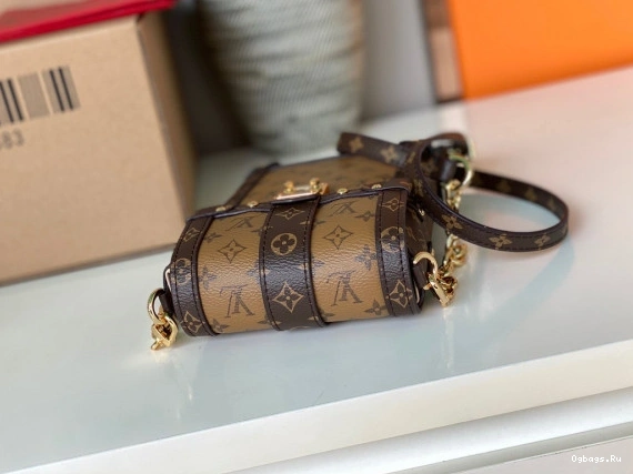 TRUNK LOUIS POCHETTE VERTICAL VUITTON 0509